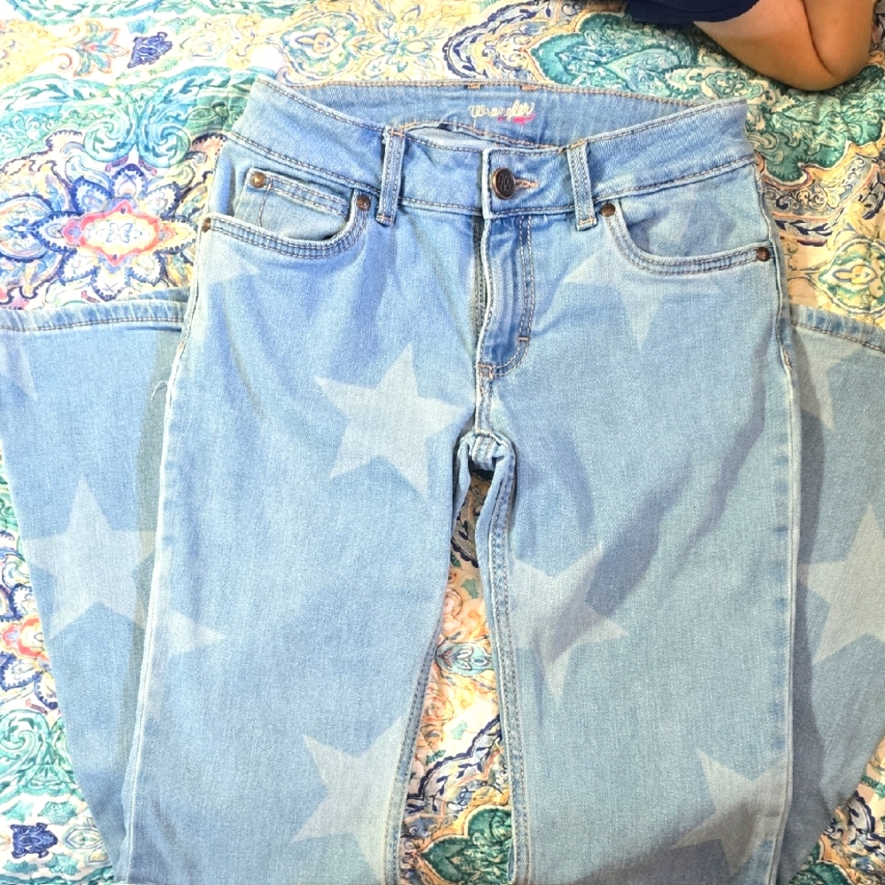 Blue Star Patterned Women's Wrangler Bell Bottom Jeans